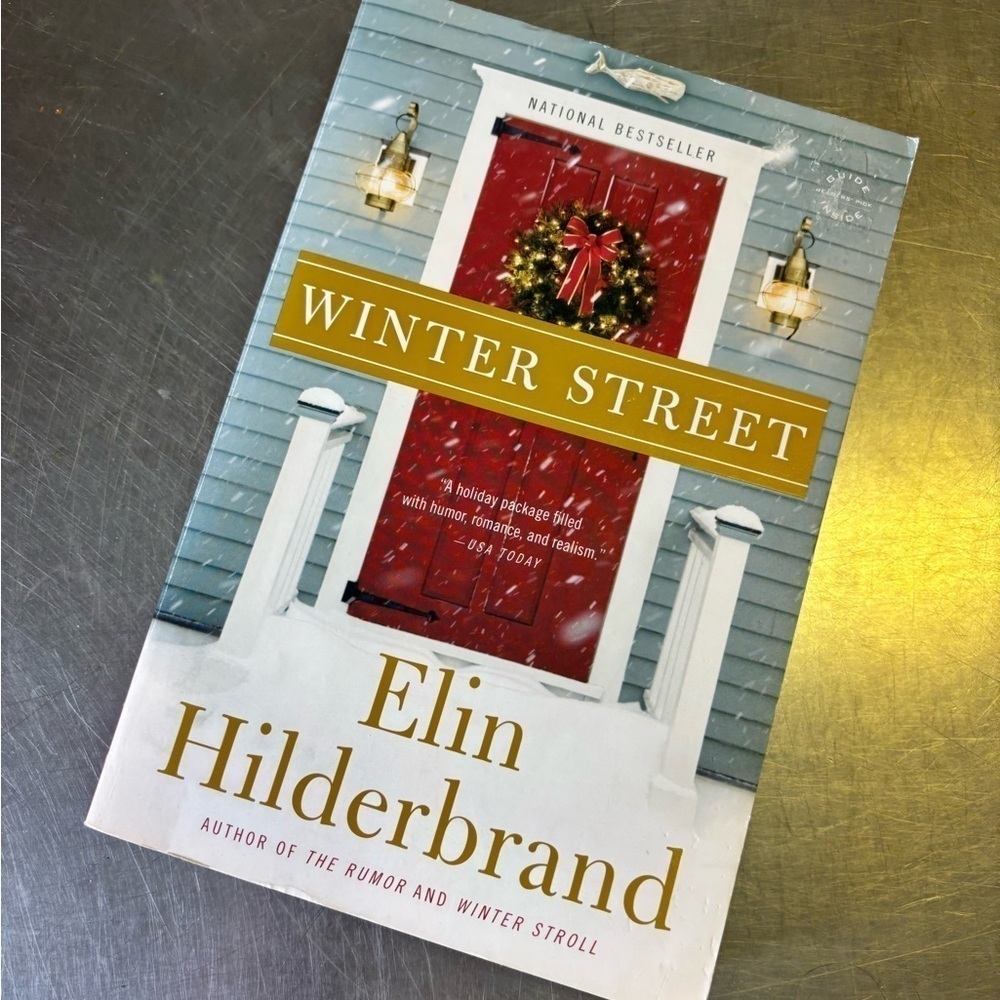 Winter Street by: Elin Hilderbrand paperback book
